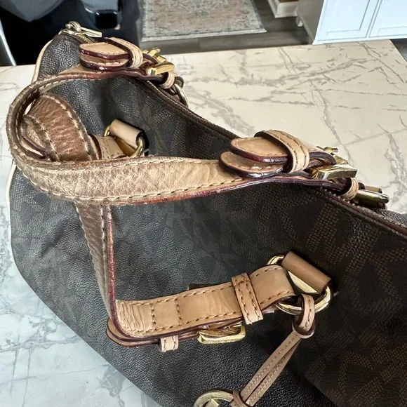 Michael Kors Grayson Satchel - Picture 4 of 7